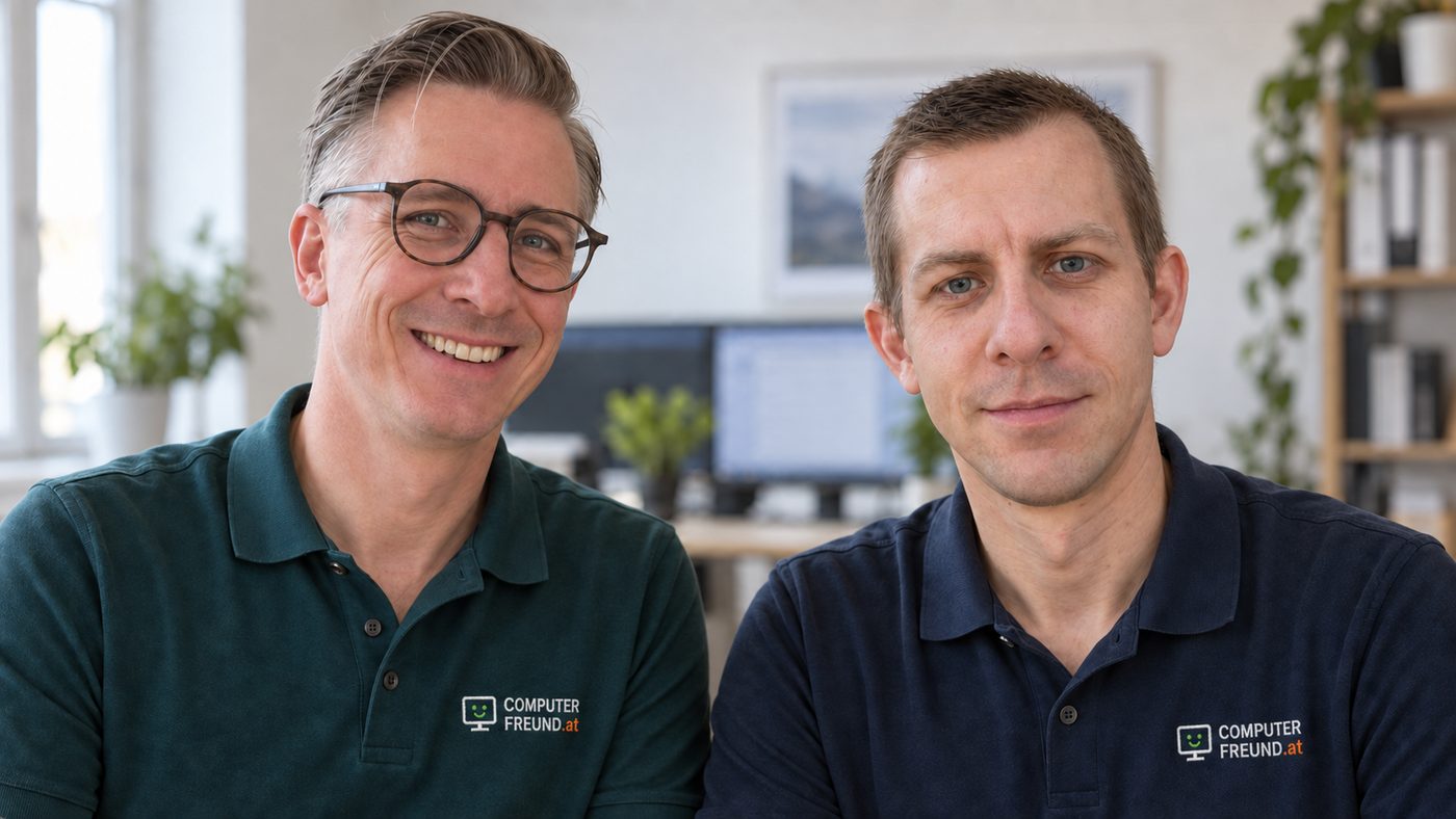 Etienne und Stefan von Computer-Freund.at kommen gemeinsam zu einem Hausbesuch bei einer Kundin
